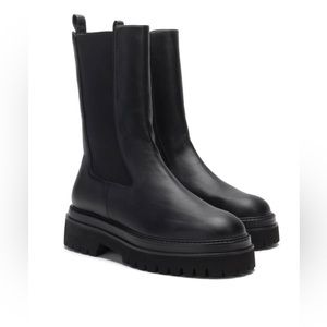 NWT Good American Chelsea Combat Boot Black Leather Lined Lug Sole - Size 10